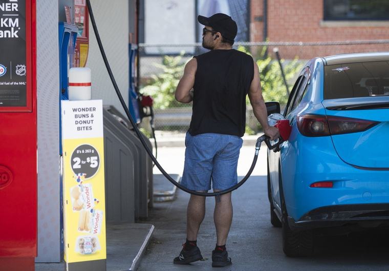 Here’s when to fill up your gas tanks this Labour Day long weekend in the GTA