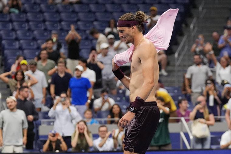 Empty seats, tired stars: US Open’s late finishes sparks pushback
