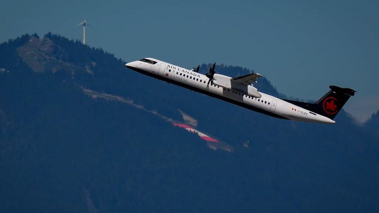 Air Canada Express flight attendants vote on strike mandate as contract talks stall