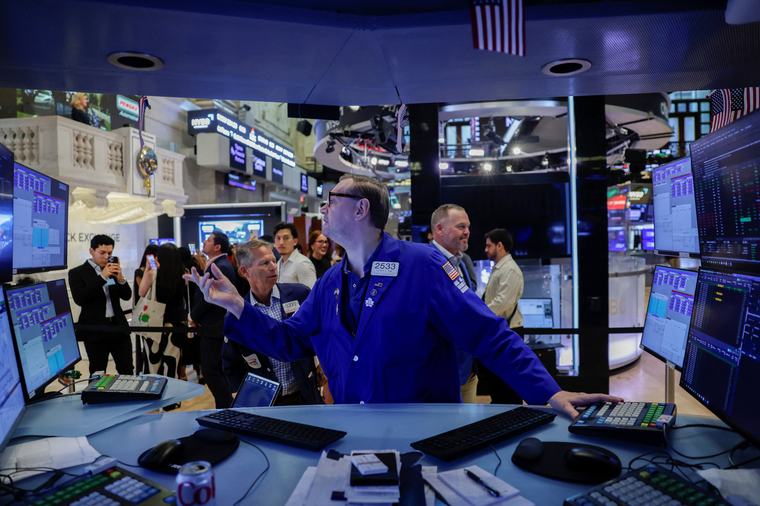 What to know about the sell-off in world bond markets