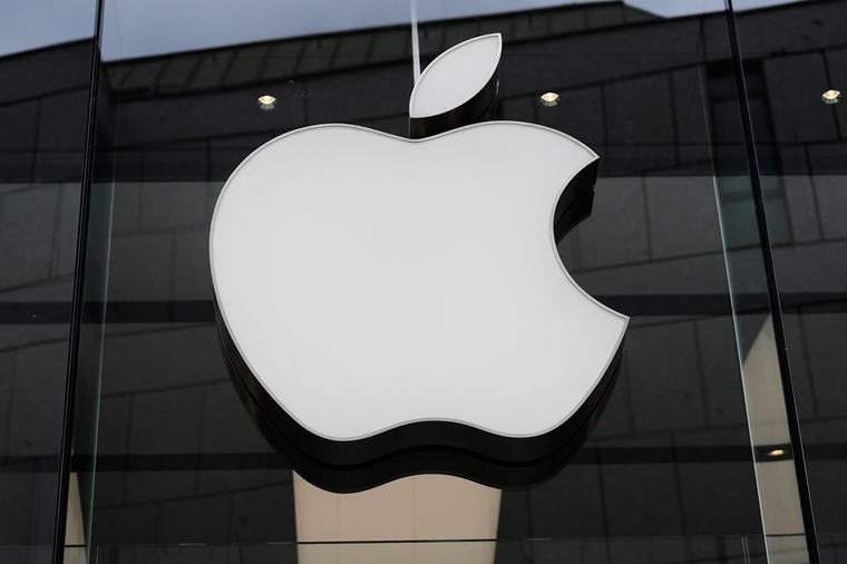 Apple changes Lake Ontario to ‘Lake America’ for U.S. users of Maps app