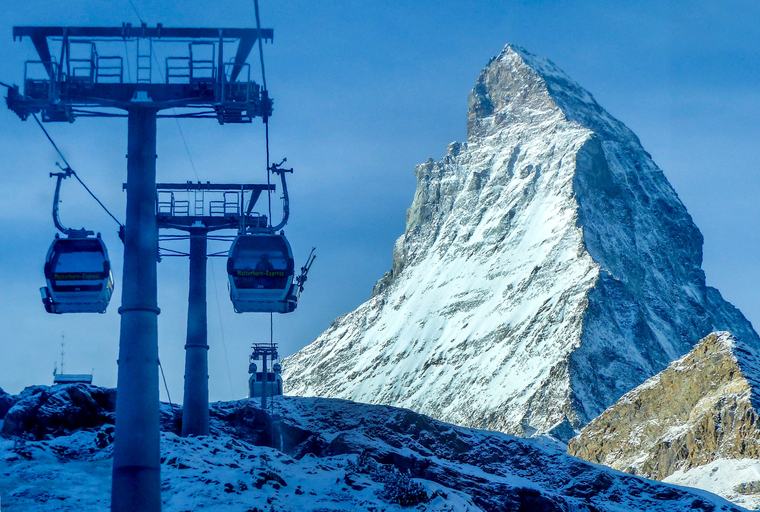 Mountaineer missing while climbing near Switzerland-Italy border, Athletics Canada says