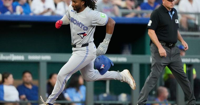 Blue Jays vs. Royals: Toronto hits .500 in wild race for AL playoff spot