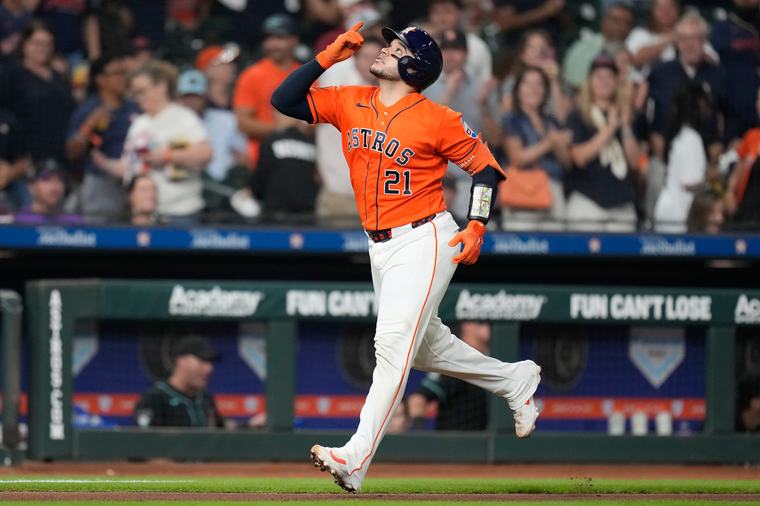Diaz homers as Astros expand AL West lead, beat D-Backs