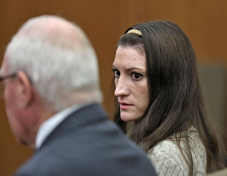 Jury in Lindsay Clancy trial fails to agree on verdict, remains deadlocked after five days