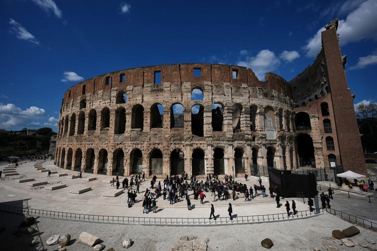 Rome declares security ‘red zone’ around the Colosseum to protect tourists amid violent crime incidents