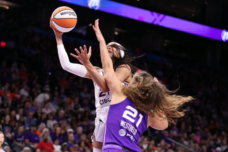Mercury beats Tempo 101-69 with second-highest win margin this season