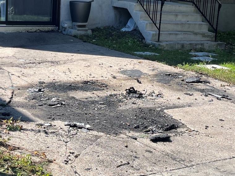 Arson squad investigating 2 vehicle fires at 2 residences, 40 minutes apart