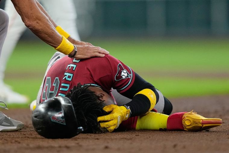 Diamondbacks’ Perdomo leaves game after being hit in helmet by line drive