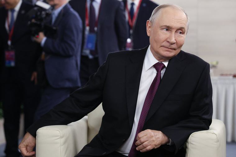Putin says chance of peace deal made harder by Ukrainian aviation warning