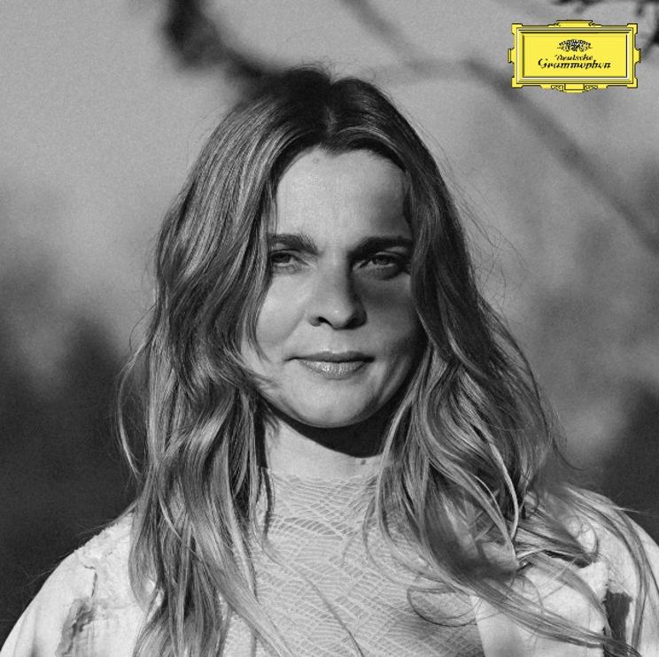 HILDUR GUÐNADÓTTIR UNVEILS FLOODS (VERSION FOR ORCHESTRA)