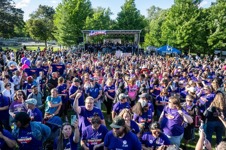 Two years after Ontario repealed wage-cap law, 23,000 OPSEU workers still waiting for back pay