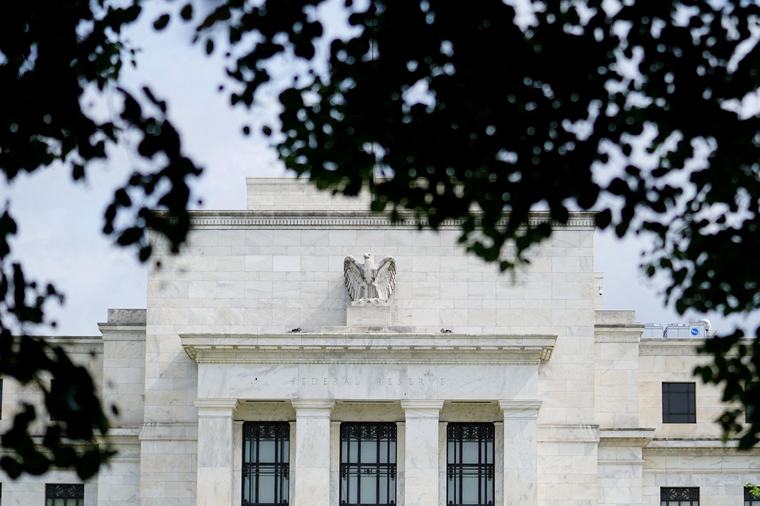 Government borrowing costs rise again, reflecting global investor angst