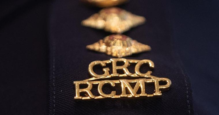 Four teens dead, four others sent to hospital after crash near Manitoba resort town
