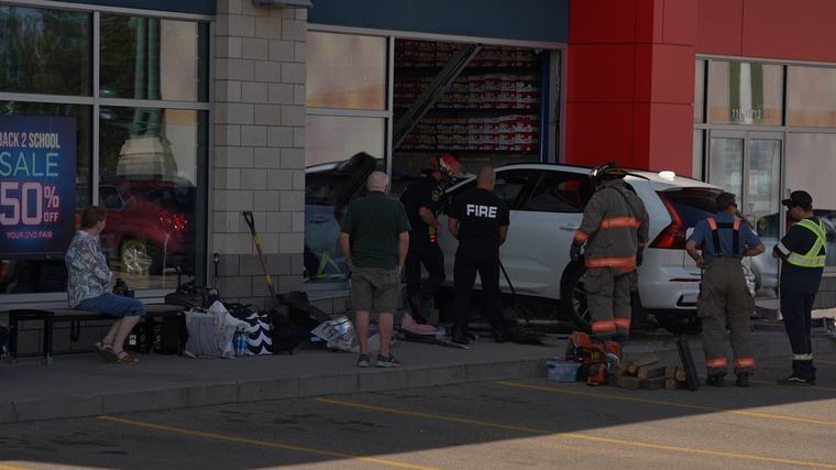84-year-old driver crashes SUV into Saskatoon building