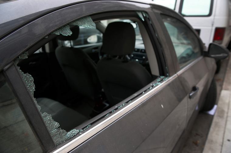 Vehicle break-ins increasing across Edmonton, especially in west end and downtown