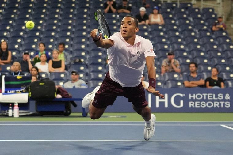 Auger-Aliassime advances with opening-round win at U.S. Open